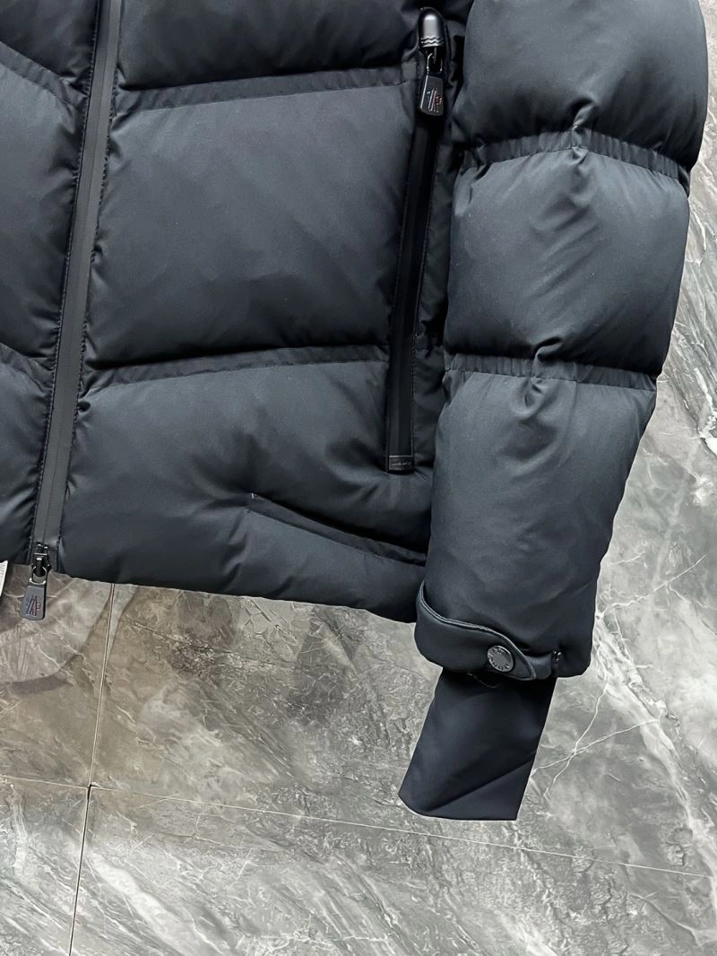Moncler Down Jackets Cozy 143797