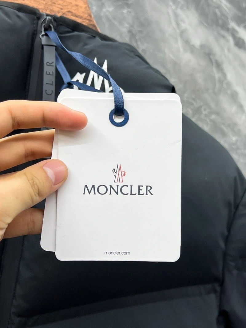 Moncler Down Jackets Cozy 143797