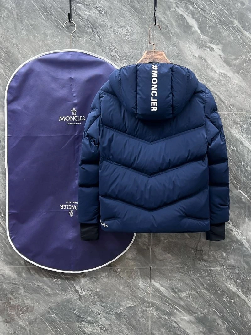 Effortless Moncler Down Jackets 143766