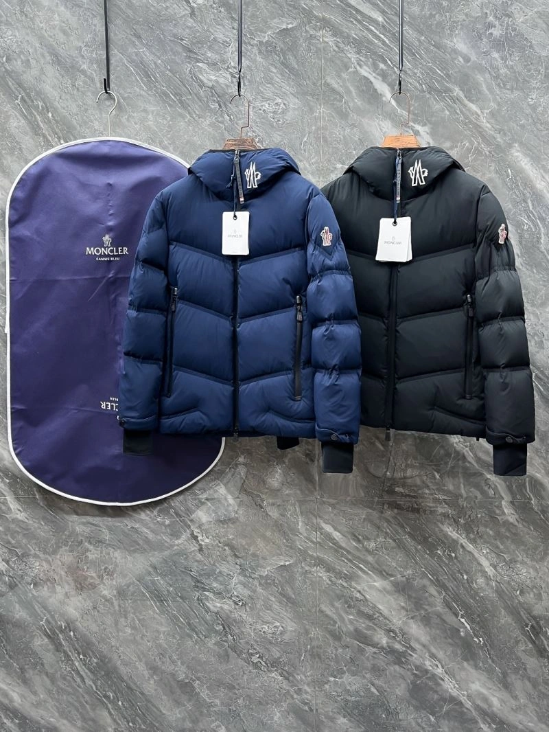 Effortless Moncler Down Jackets 143766
