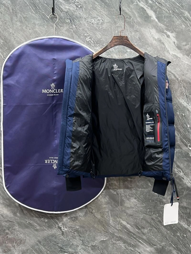 Effortless Moncler Down Jackets 143766