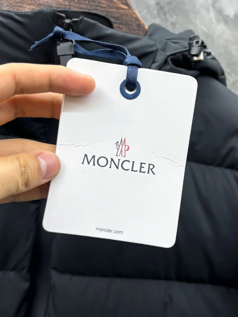 Moncler Down Jackets FreshLook 143759