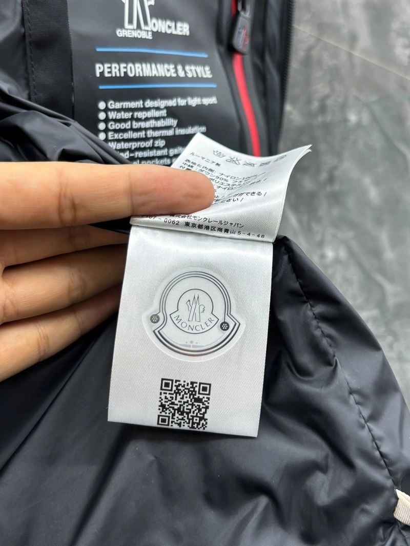 Moncler Down Jackets FreshLook 143759