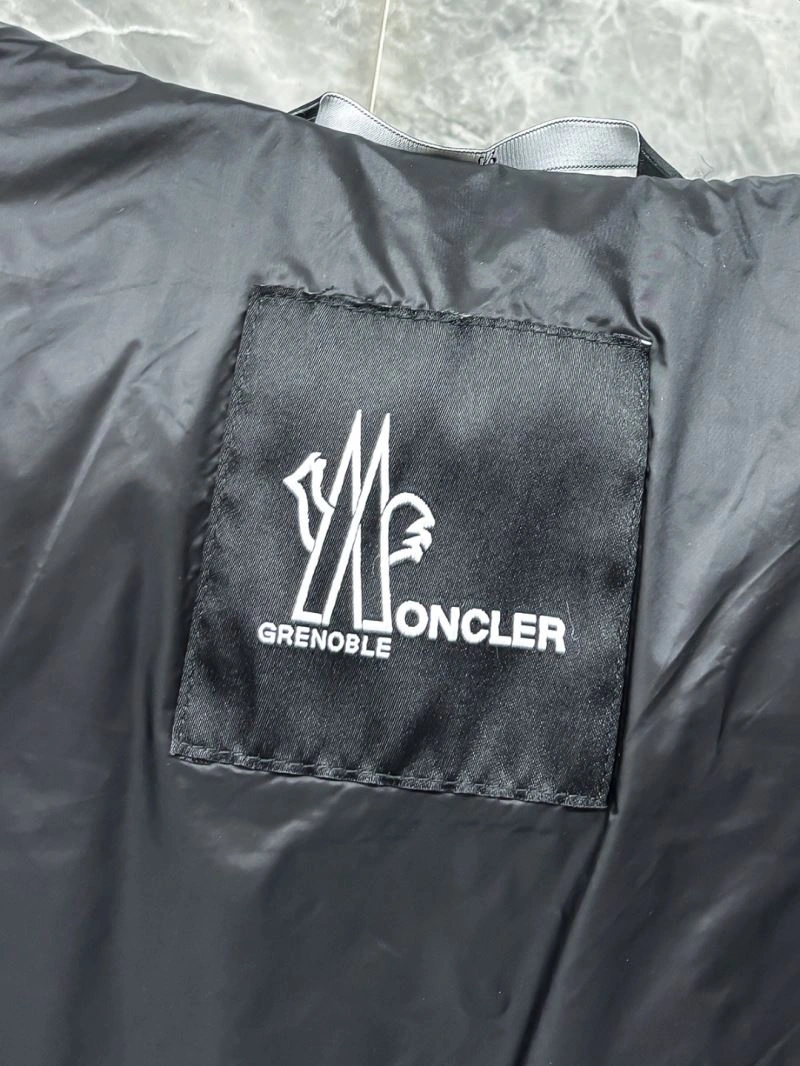 Chic Moncler Down Jackets 143760