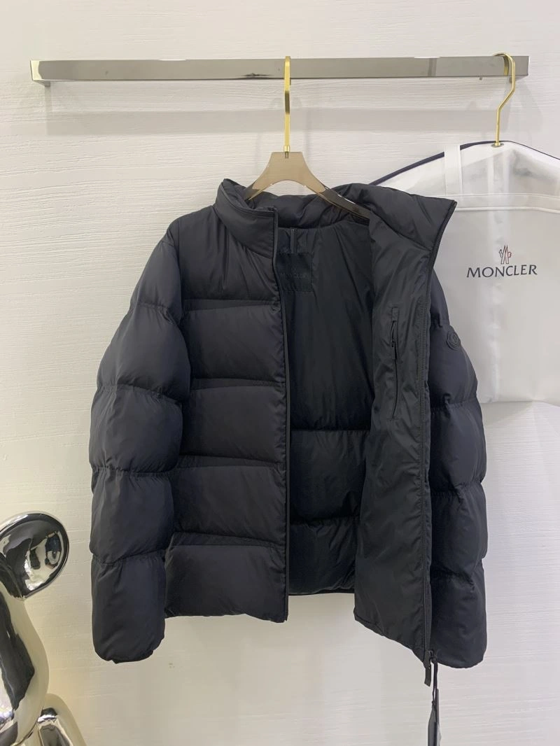 Tailored Moncler Down Jackets 143757
