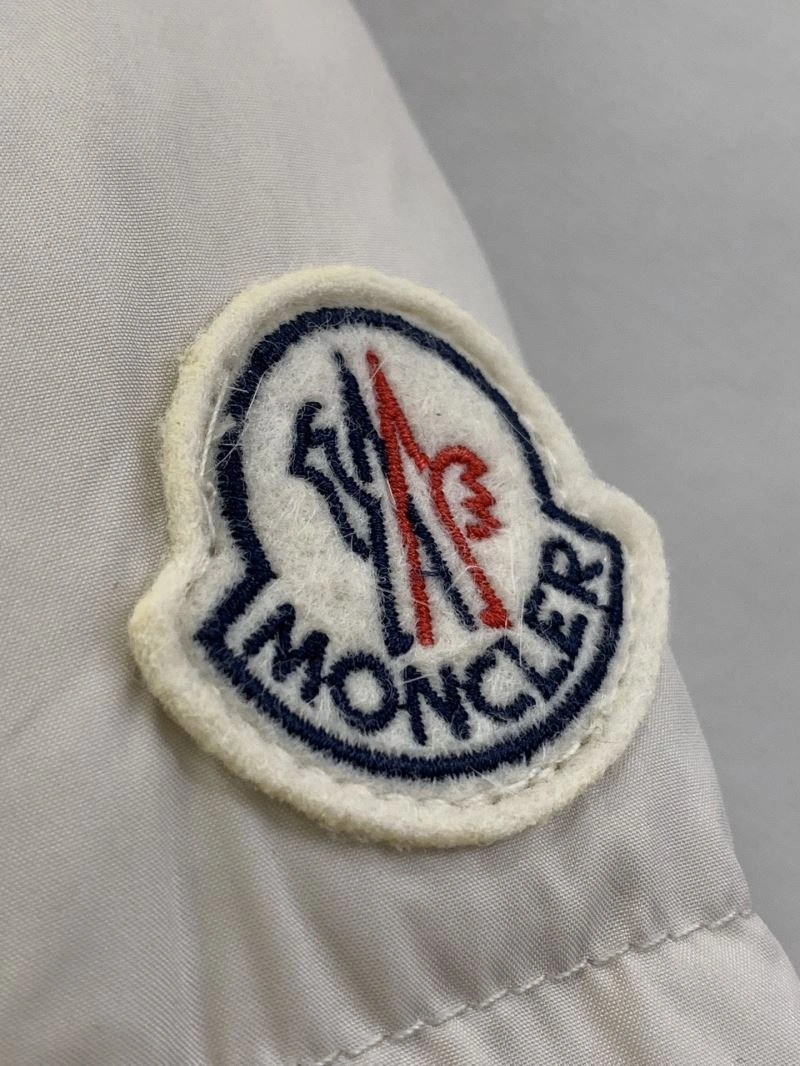 ComfortFit Moncler Down Jackets 143752