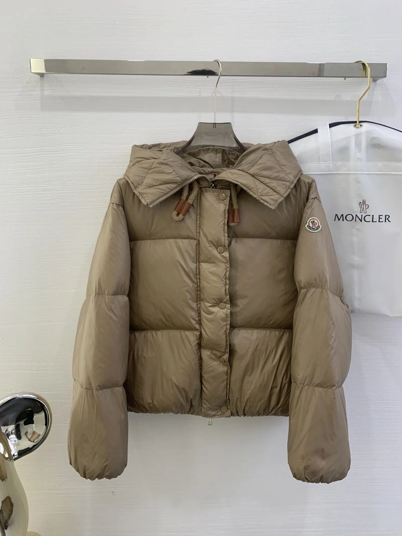 Moncler Down Jackets EyeCatching 143755