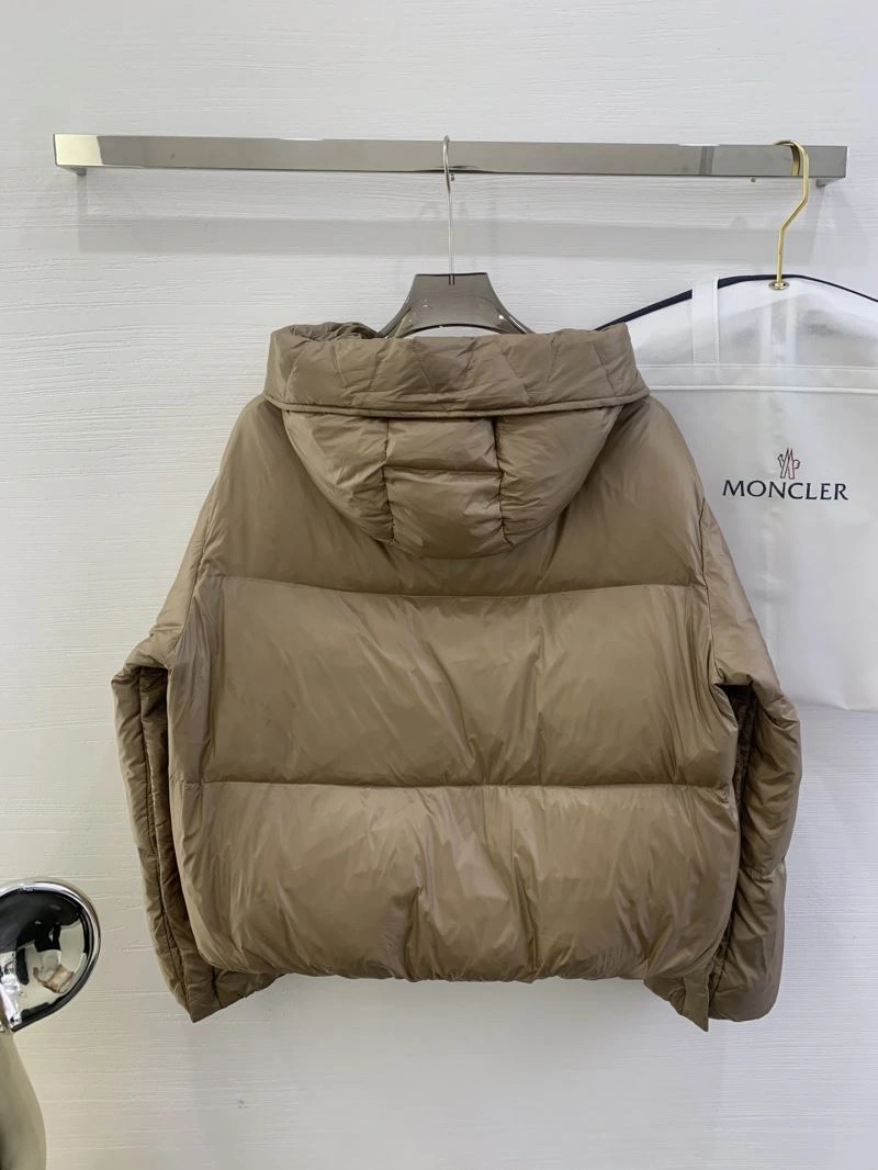 Moncler Down Jackets EyeCatching 143755
