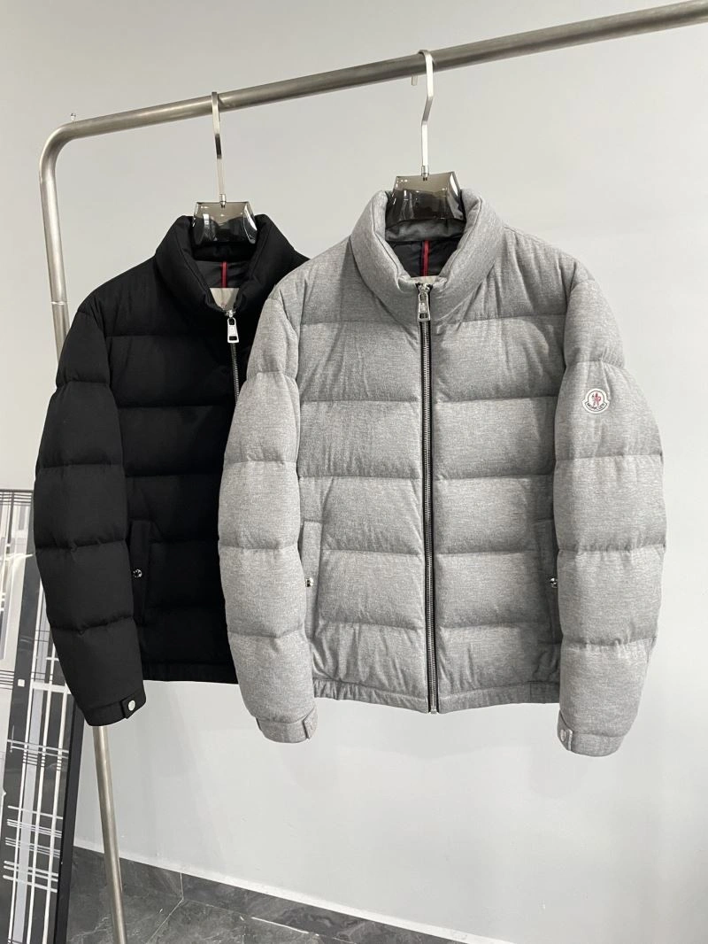 Moncler Down Jackets Sophisticated 143765