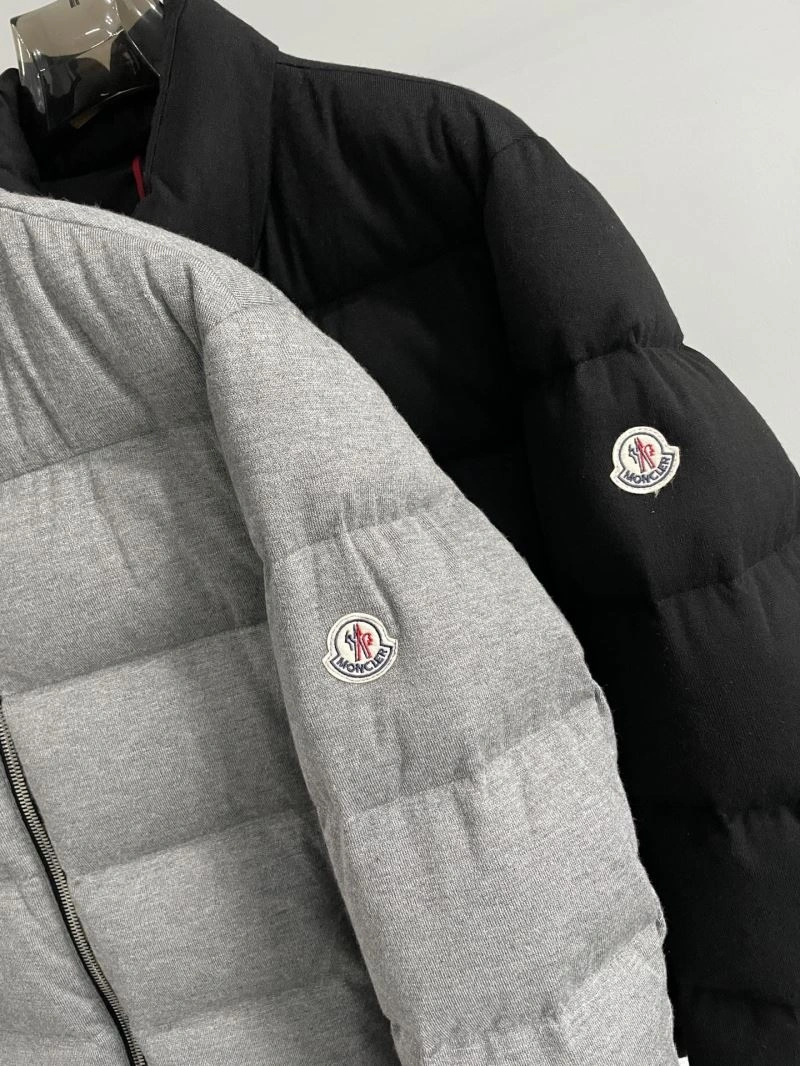 Moncler Down Jackets Sophisticated 143765