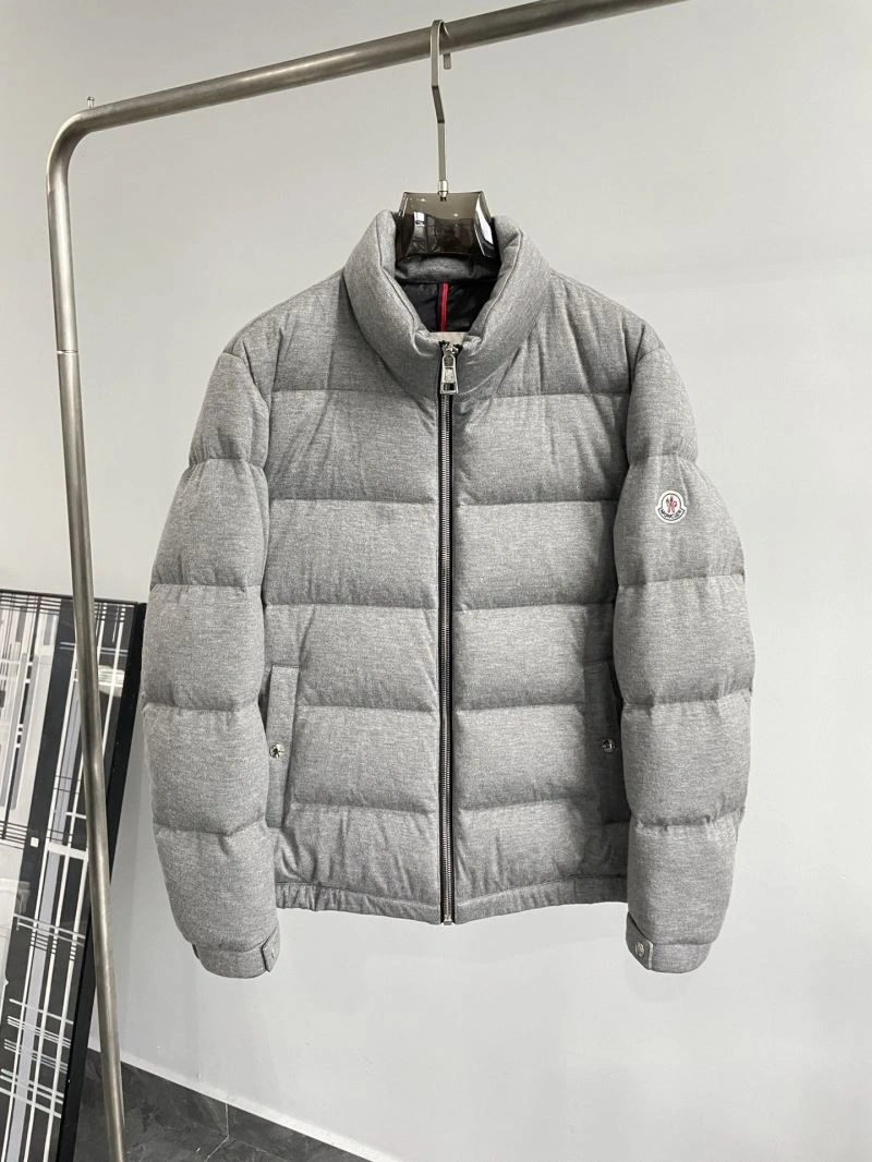 Moncler Down Jackets Sophisticated 143765