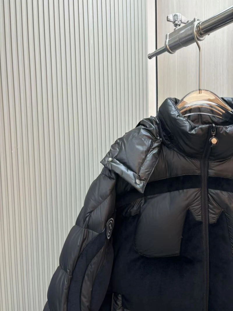 Moncler Down Jackets Durable 143753