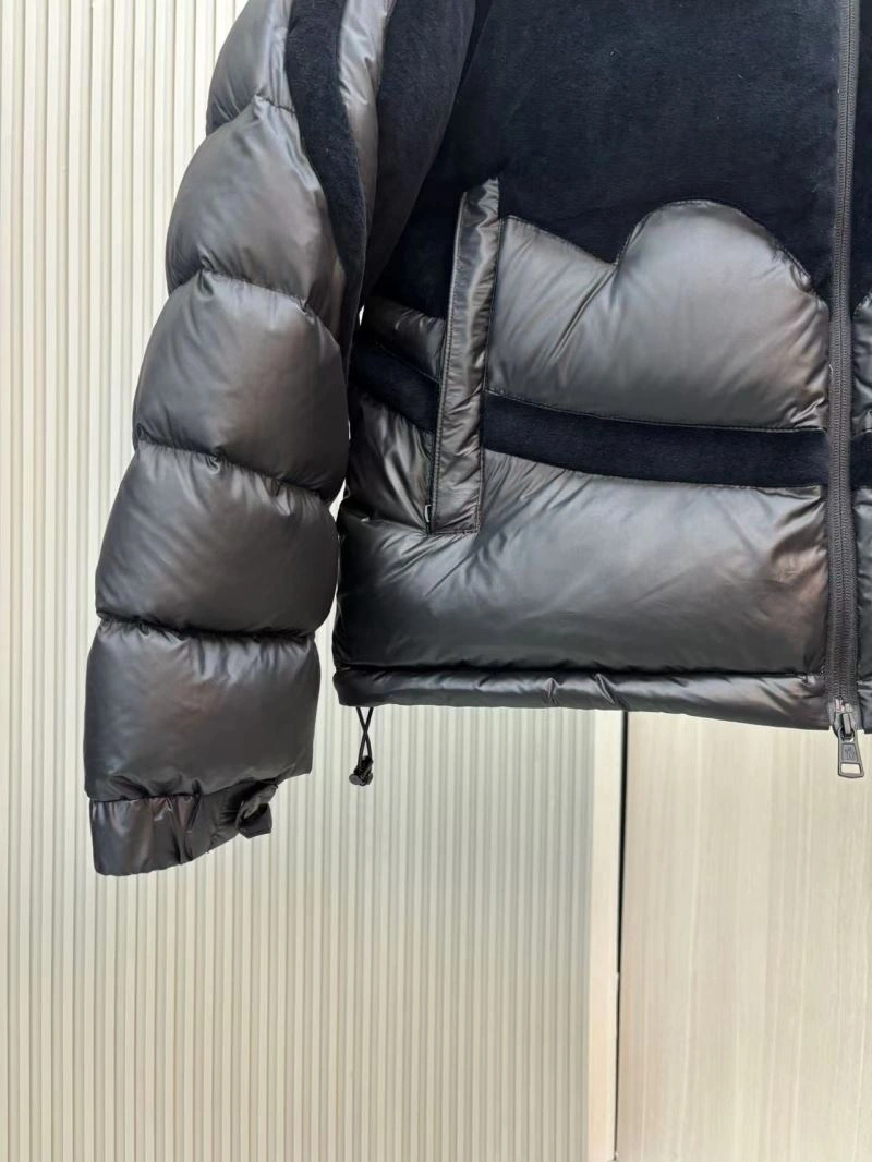 Moncler Down Jackets Durable 143753