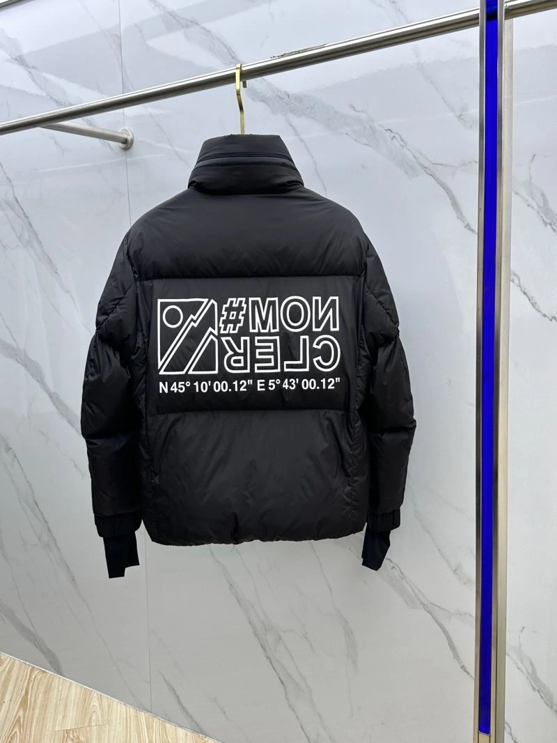 Moncler Down Jackets SmoothTexture 143750