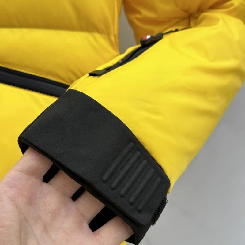 Compact Moncler Down Jackets 143751