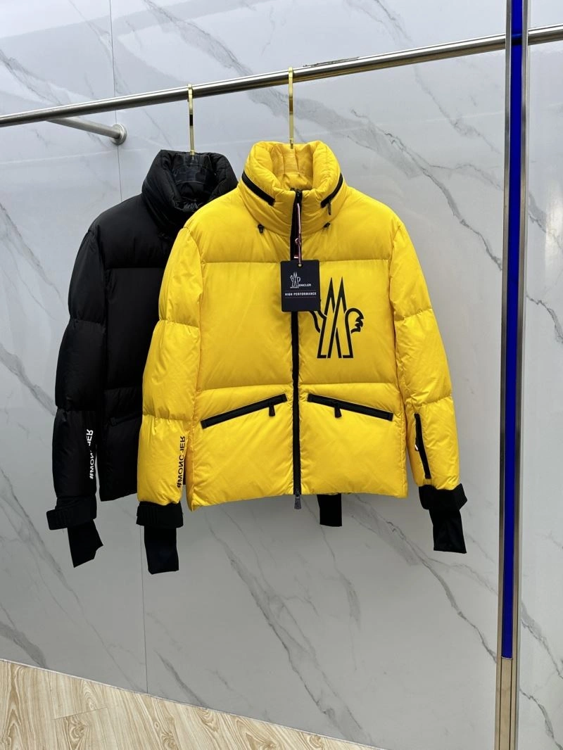 Compact Moncler Down Jackets 143751