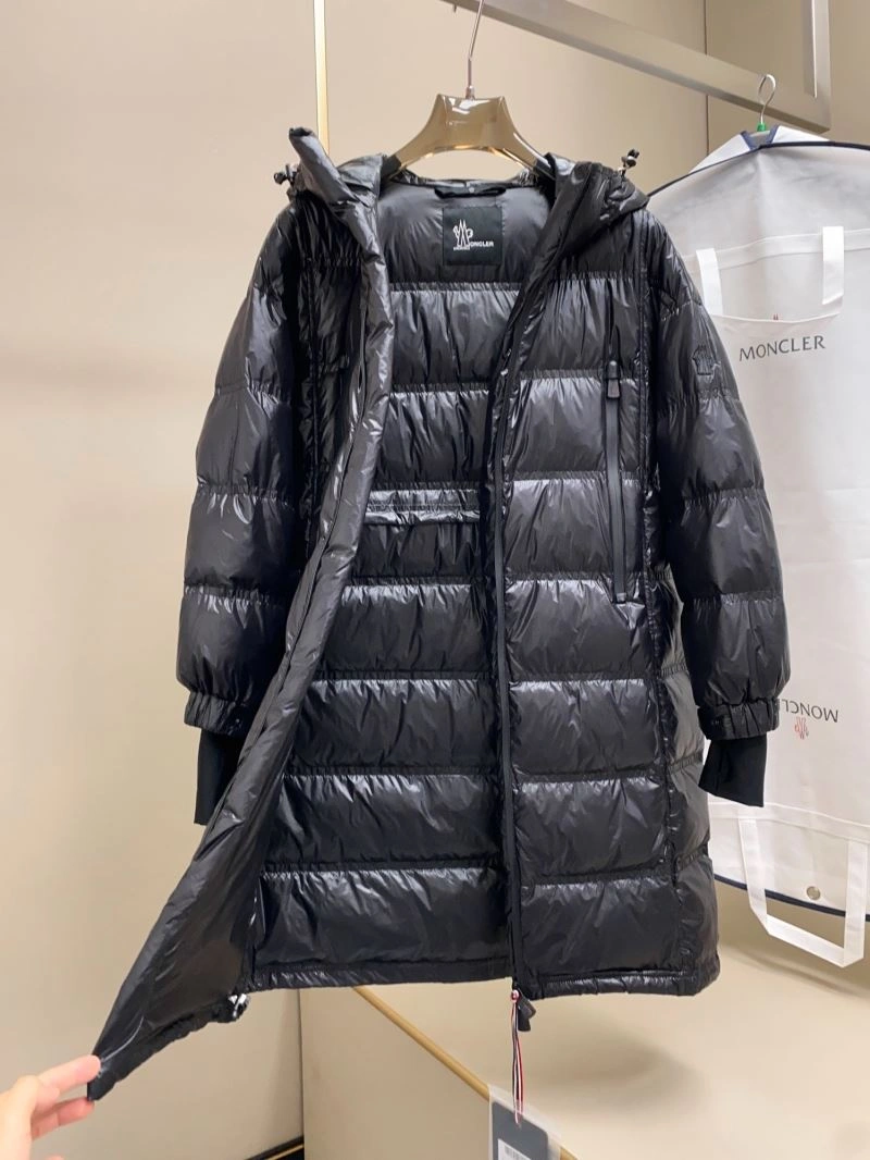 Moncler Down Jackets Bright 143745