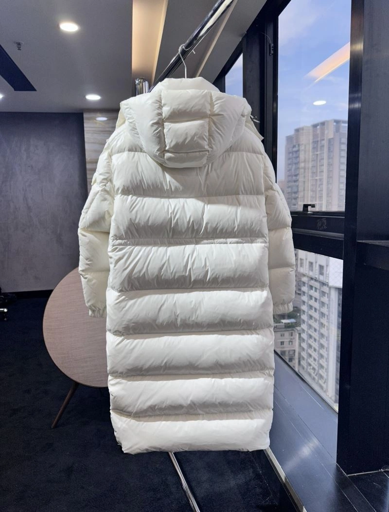 Comfortable Moncler Down Jackets 143742