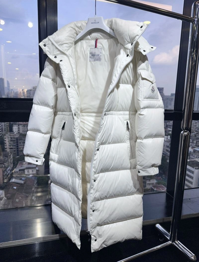 Comfortable Moncler Down Jackets 143742