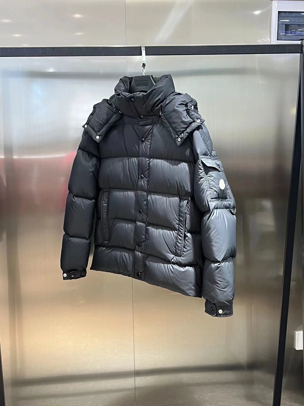 Moncler Down Jackets Popular 145659