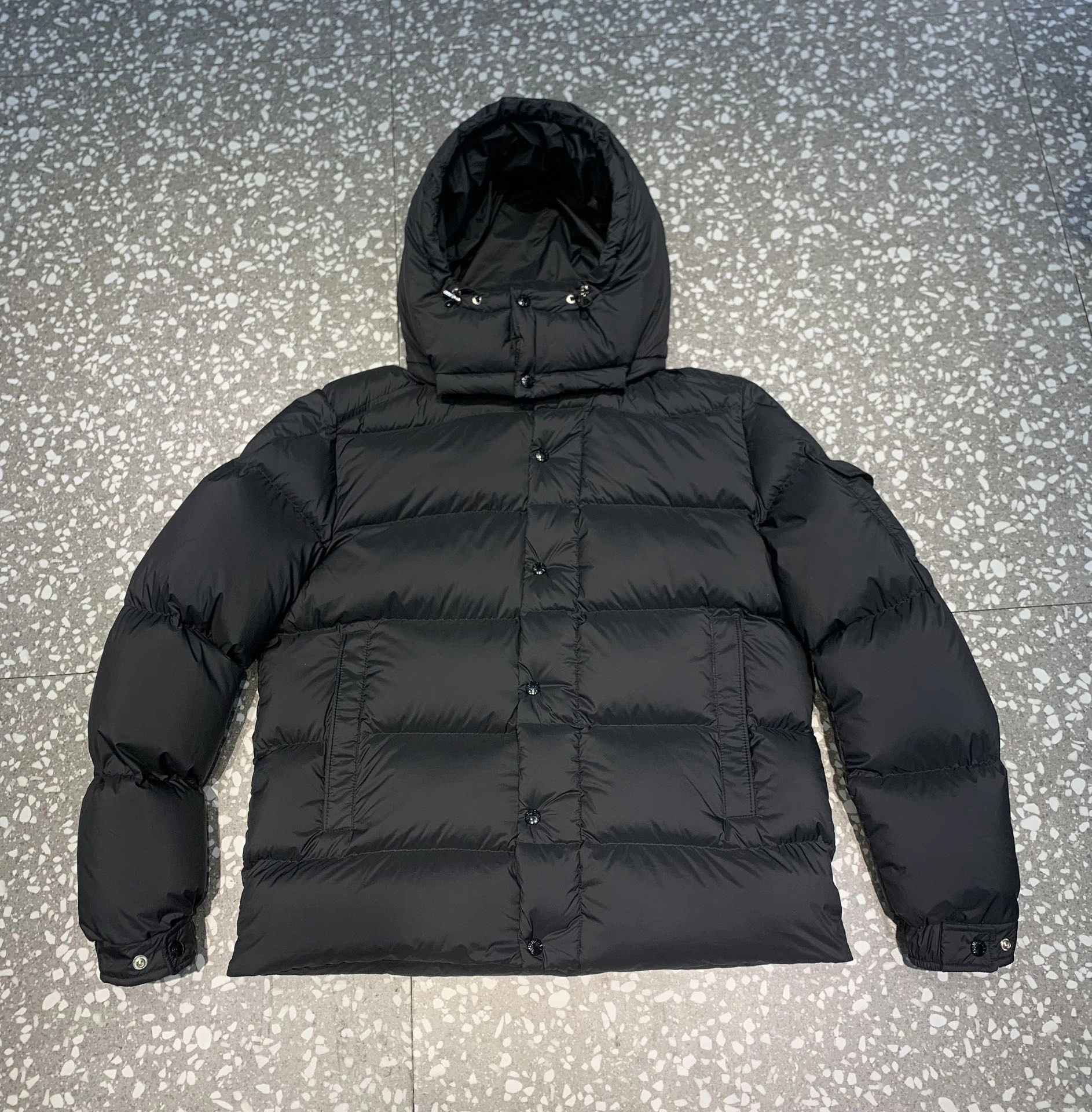 Moncler Down Jackets Popular 145659
