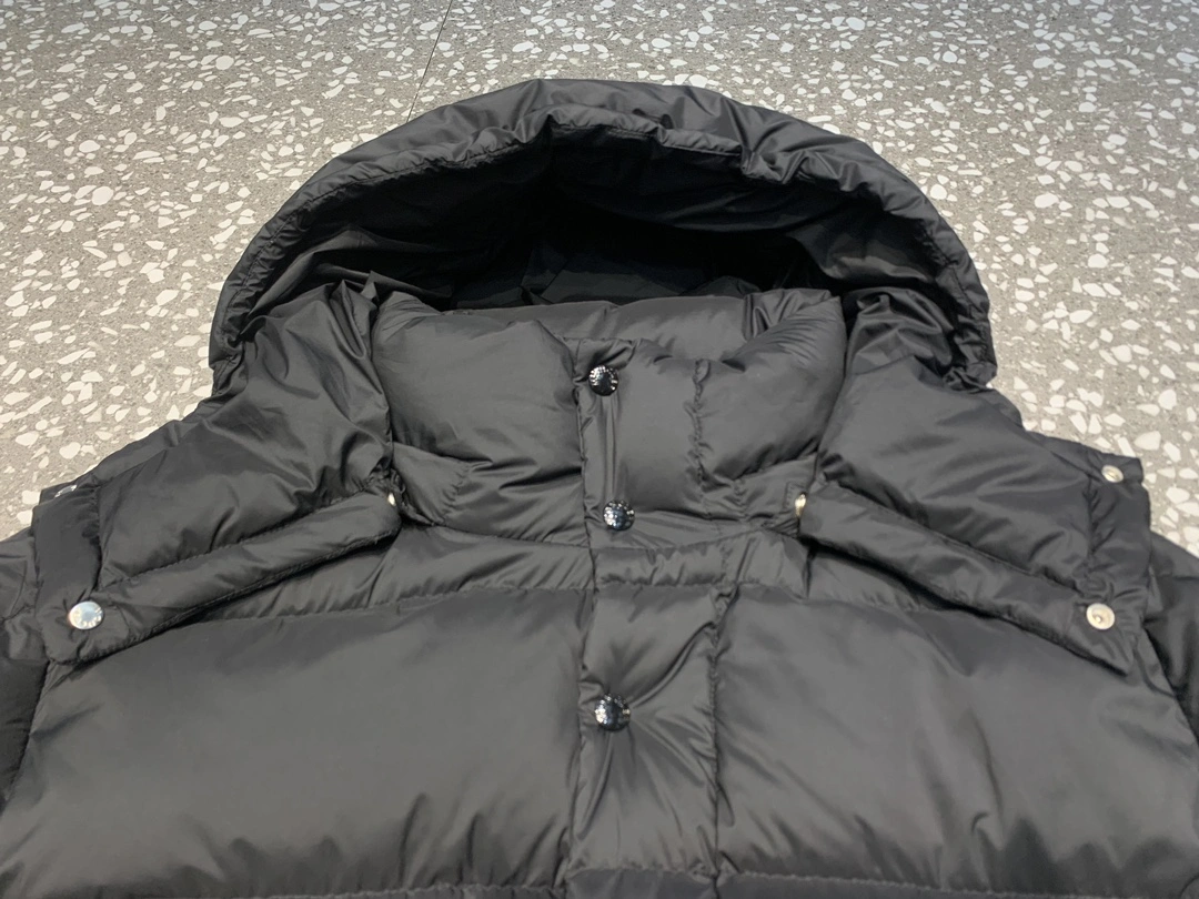 Moncler Down Jackets Popular 145659