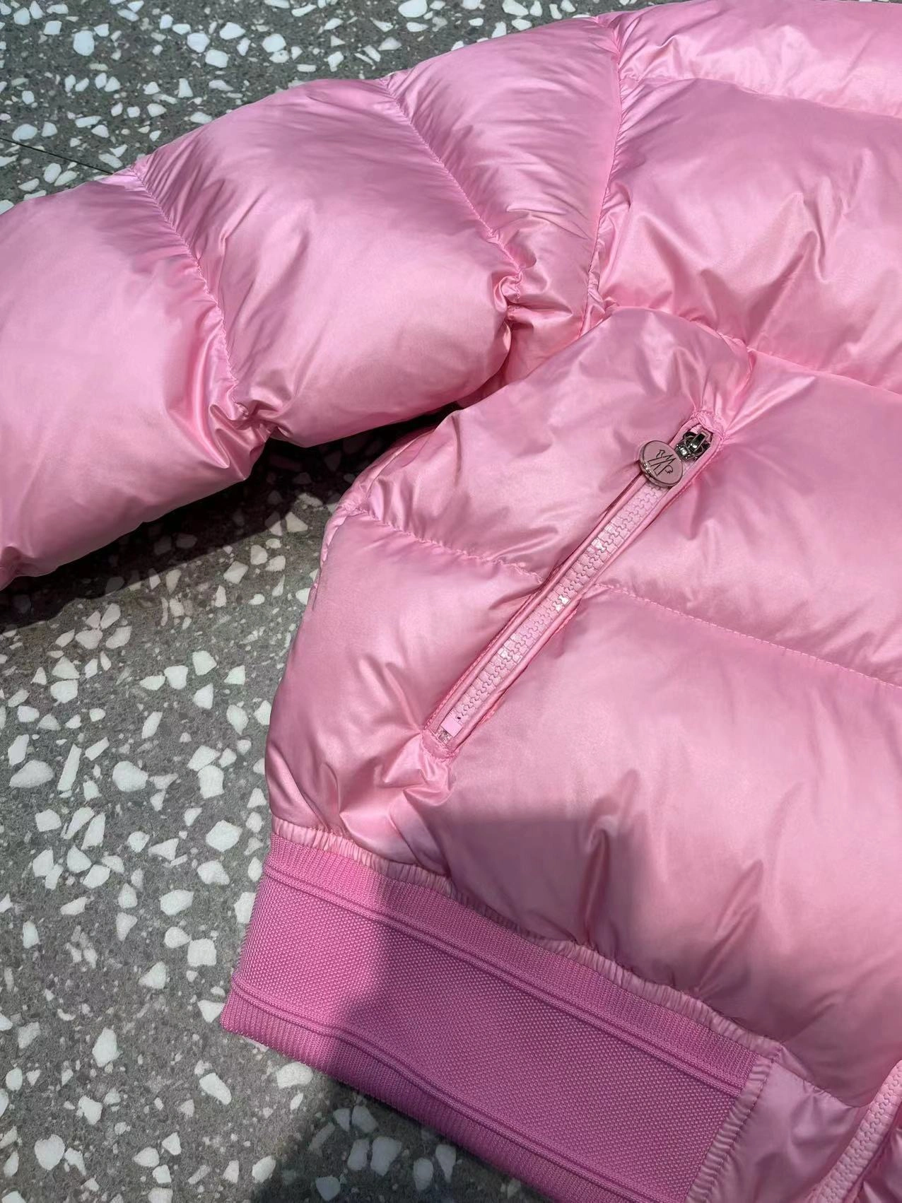 Comfortable Moncler Down Jackets 145661