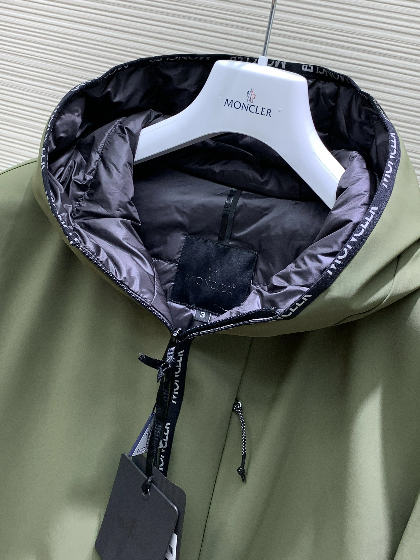 Moncler Down Jackets Premium 145660