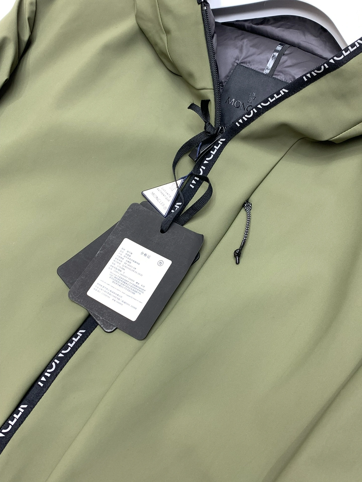 Classic Moncler Down Jackets 145677