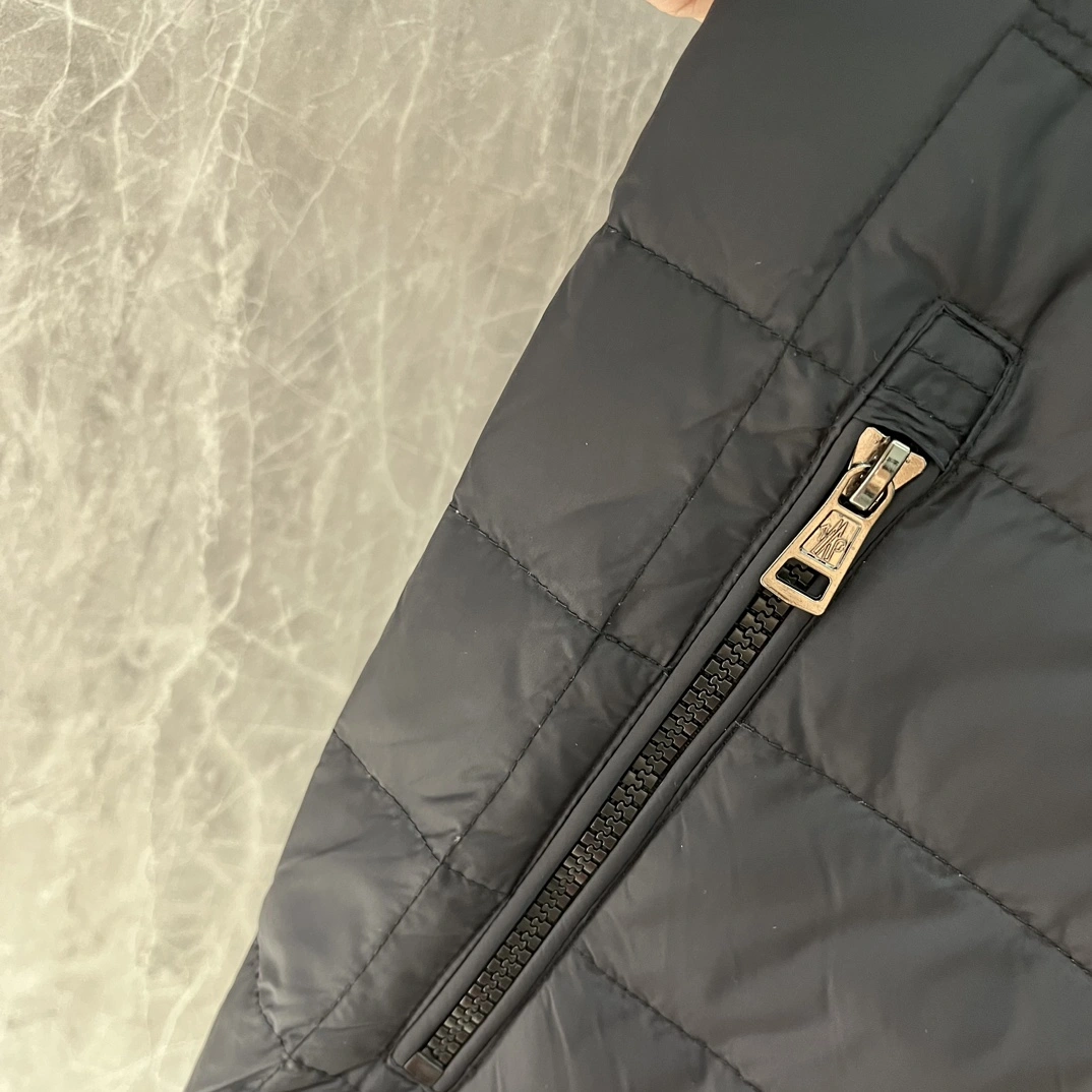 EasyMatch Moncler Down Jackets 145654
