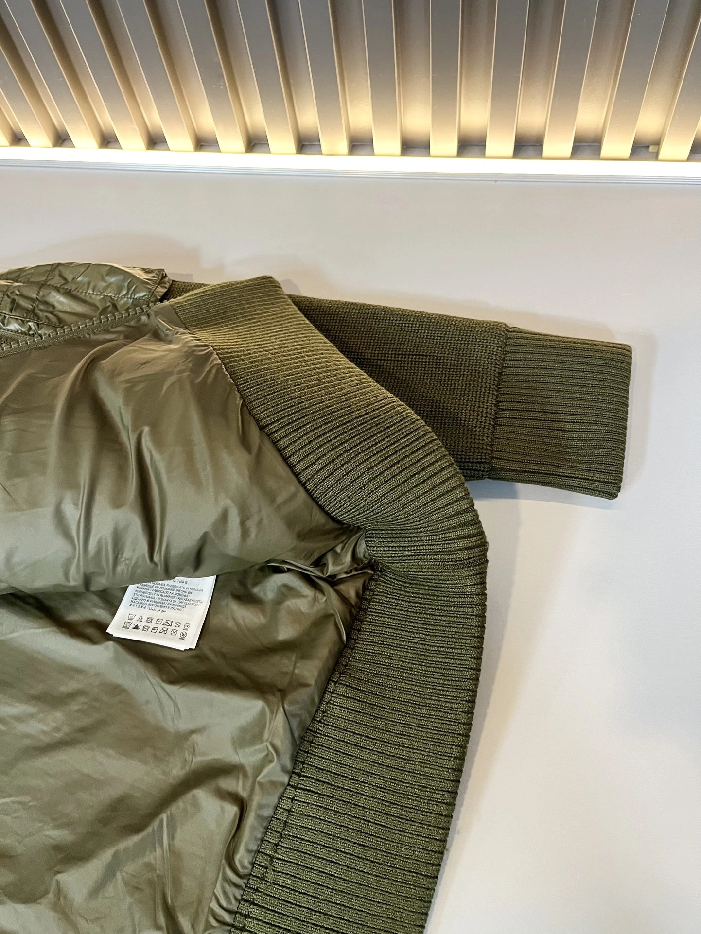 Moncler Down Jackets Attractive 145675