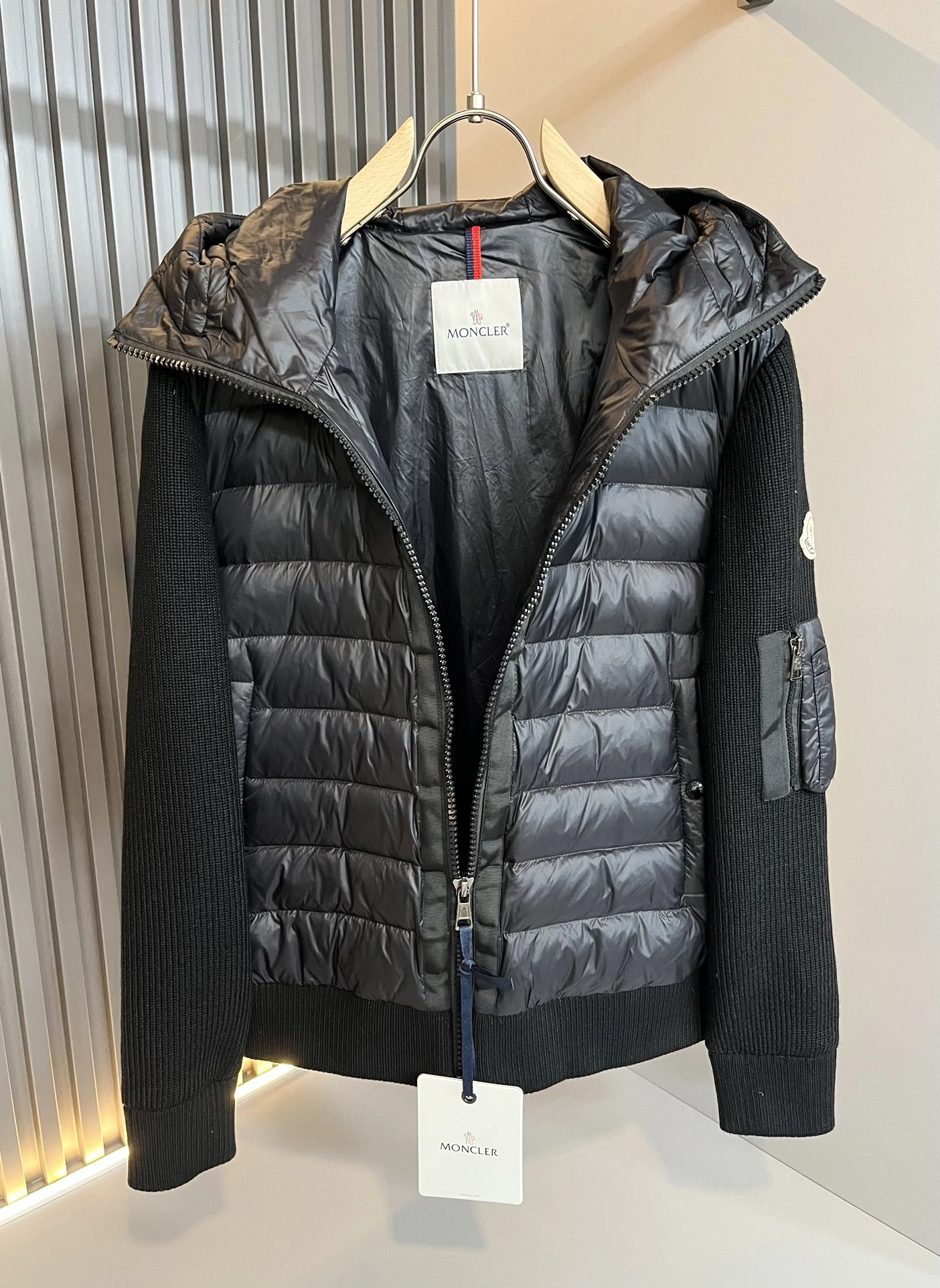 Comfortable Moncler Down Jackets 145652