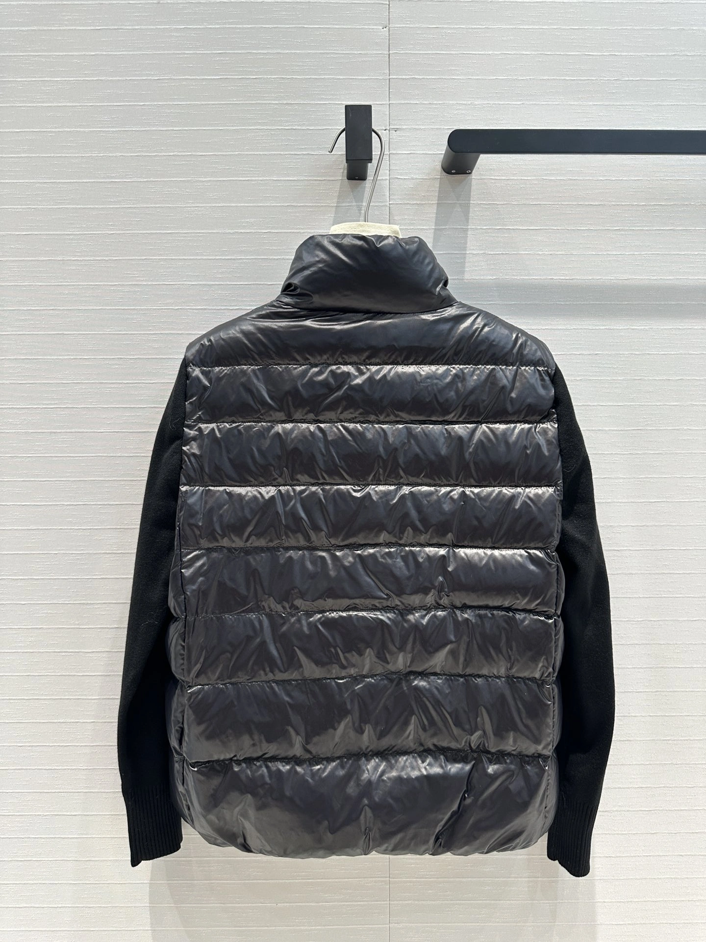 Attractive Moncler Down Jackets 145650