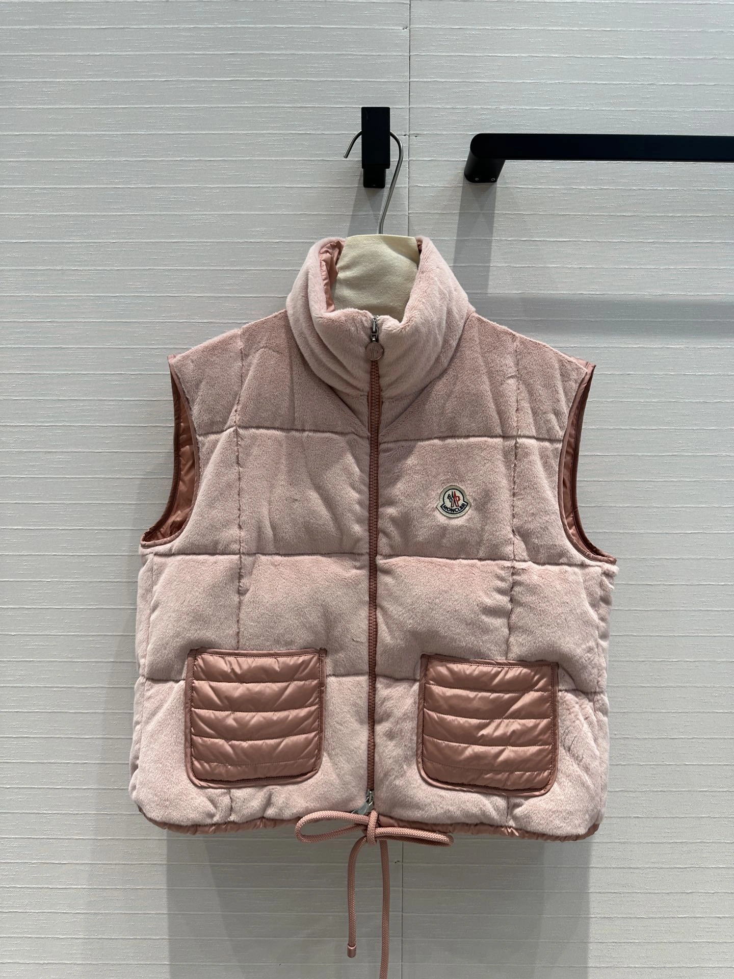Moncler Down Jackets Practical 145648