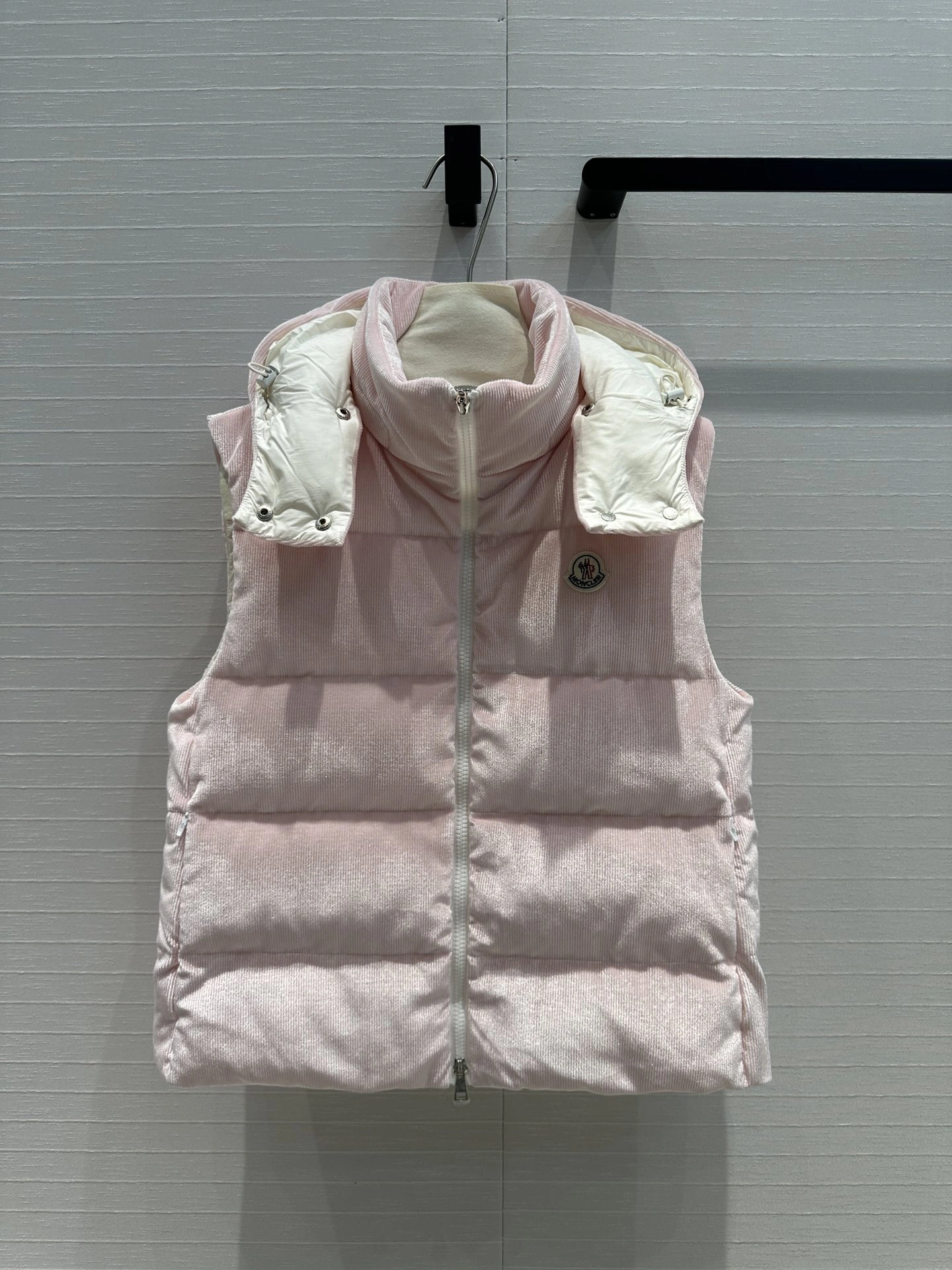 Flexible Moncler Down Jackets 145649