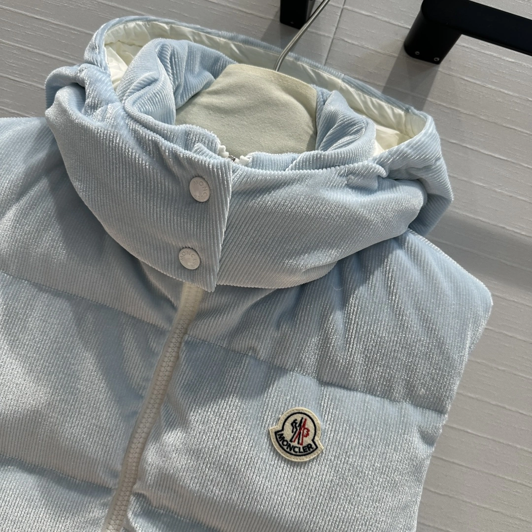 Lightweight Moncler Down Jackets 145644