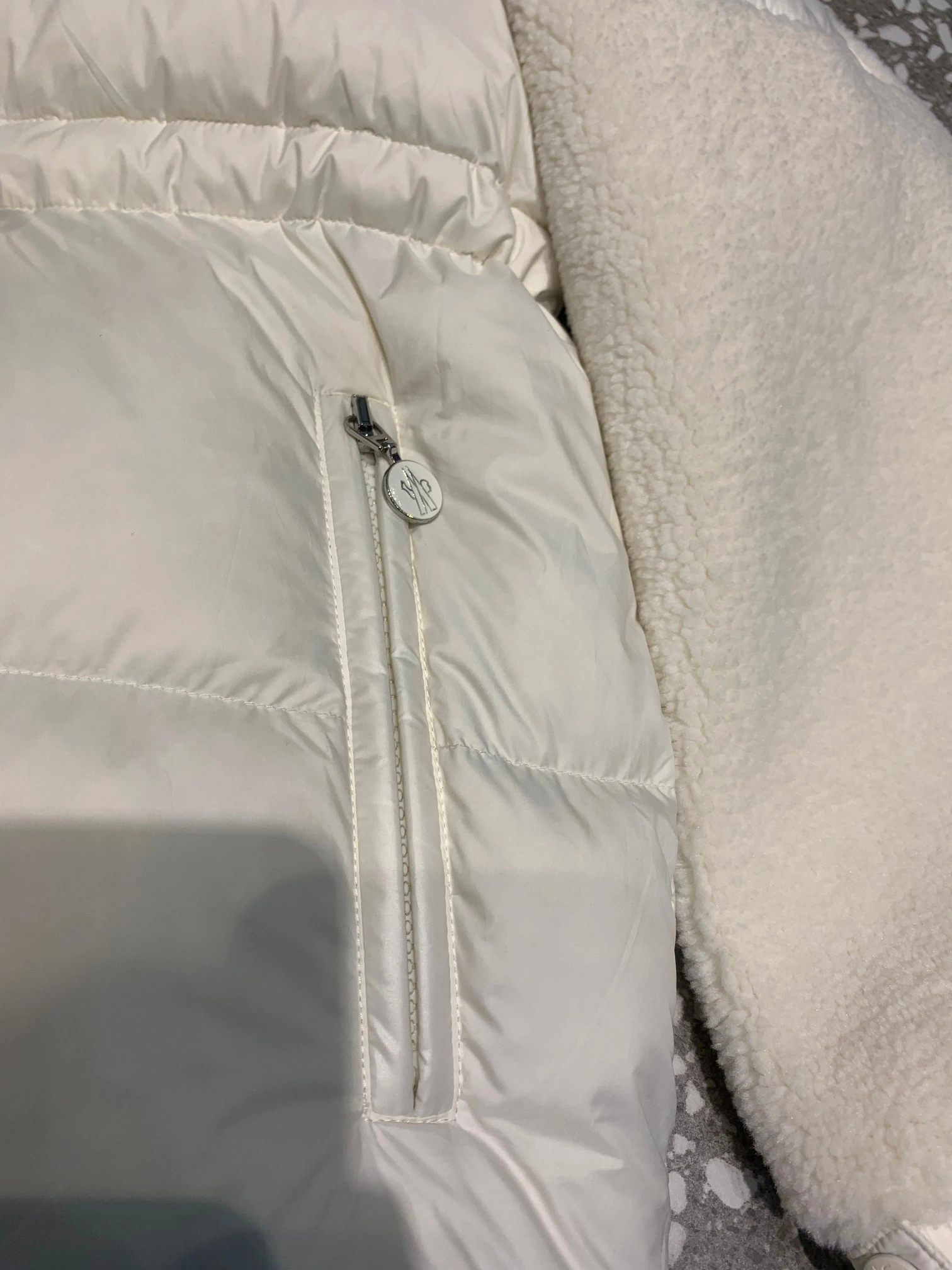 Moncler Down Jackets Comfortable 145645