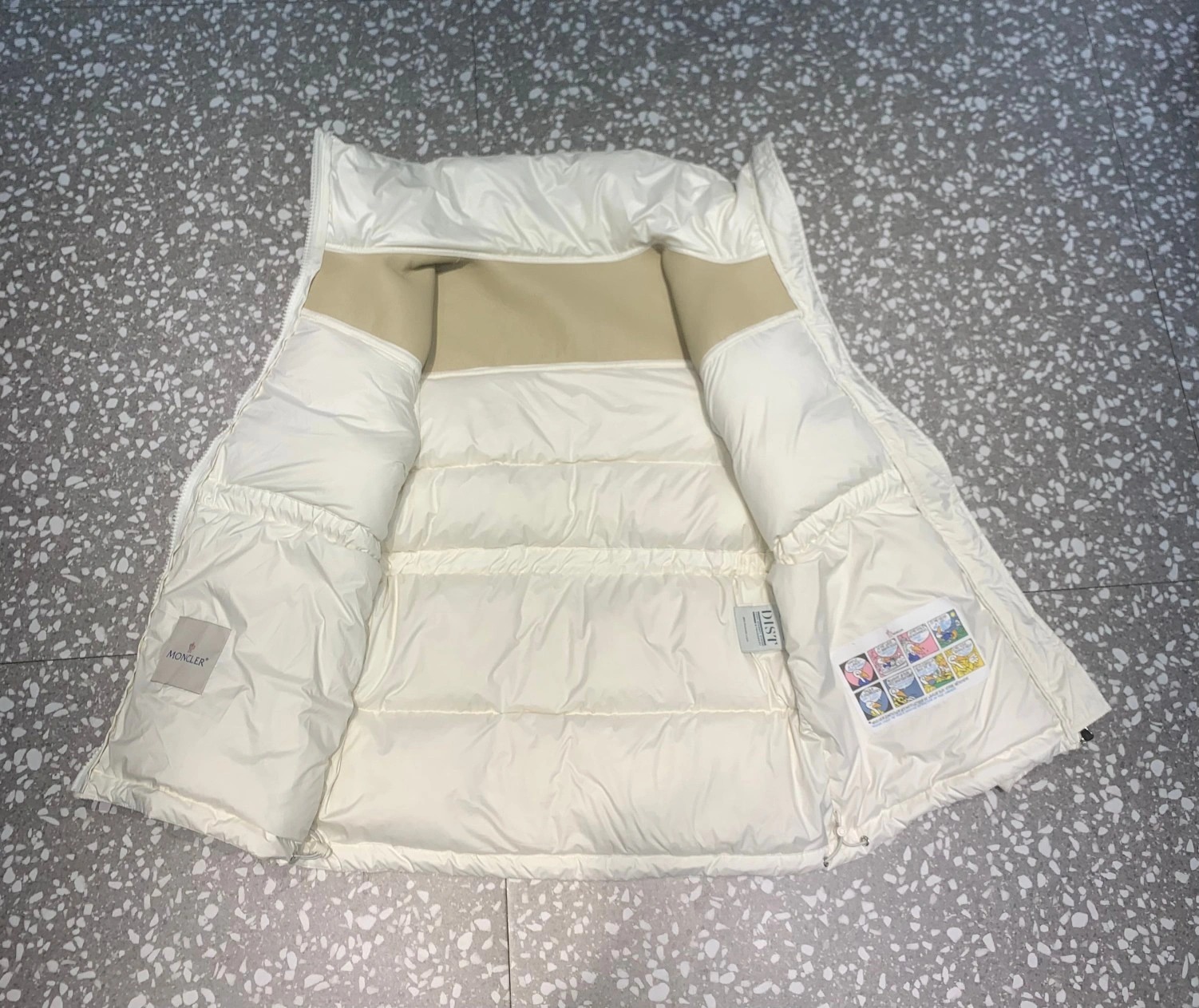 Moncler Down Jackets Comfortable 145645