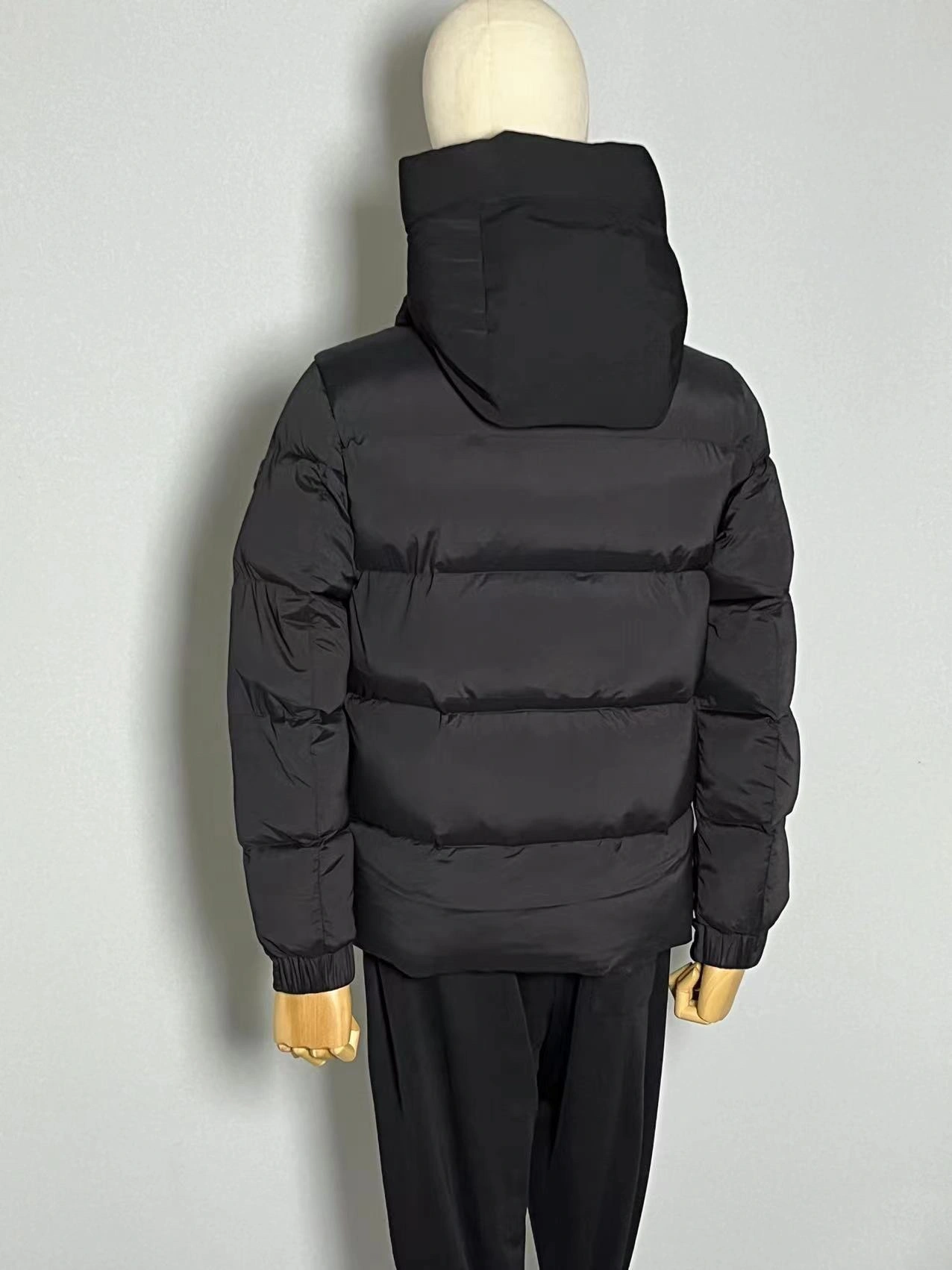 Lightweight Moncler Down Jackets 145643