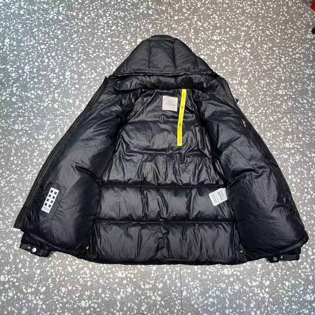 Moncler Down Jackets SoftTouch 145641