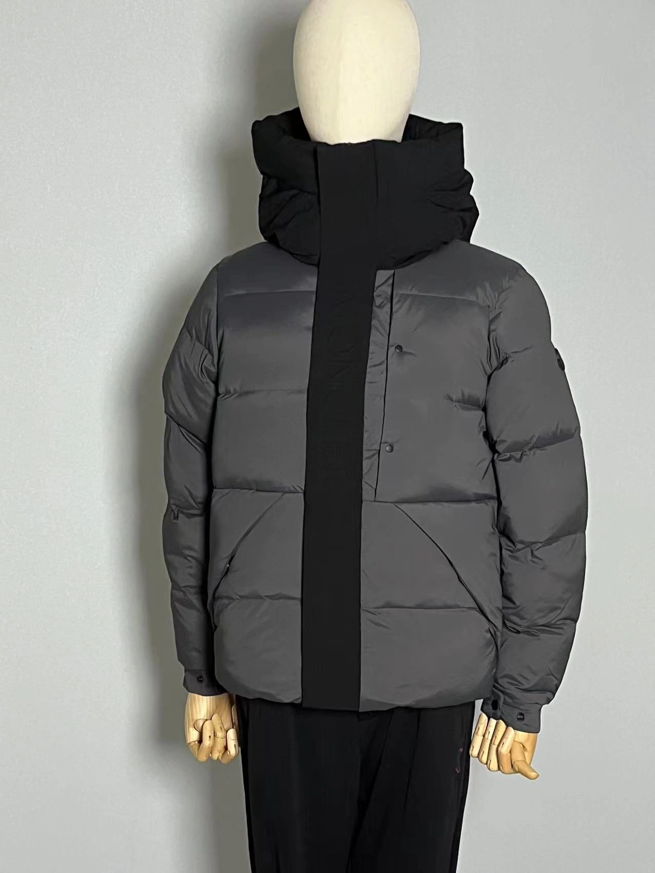 UrbanChic Moncler Down Jackets 145639