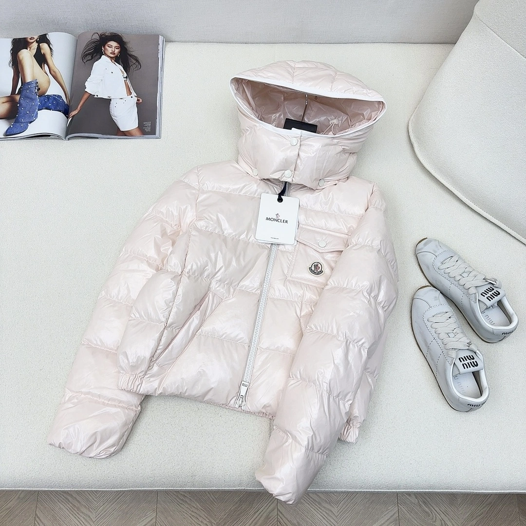 Sleek Moncler Down Jackets 145635