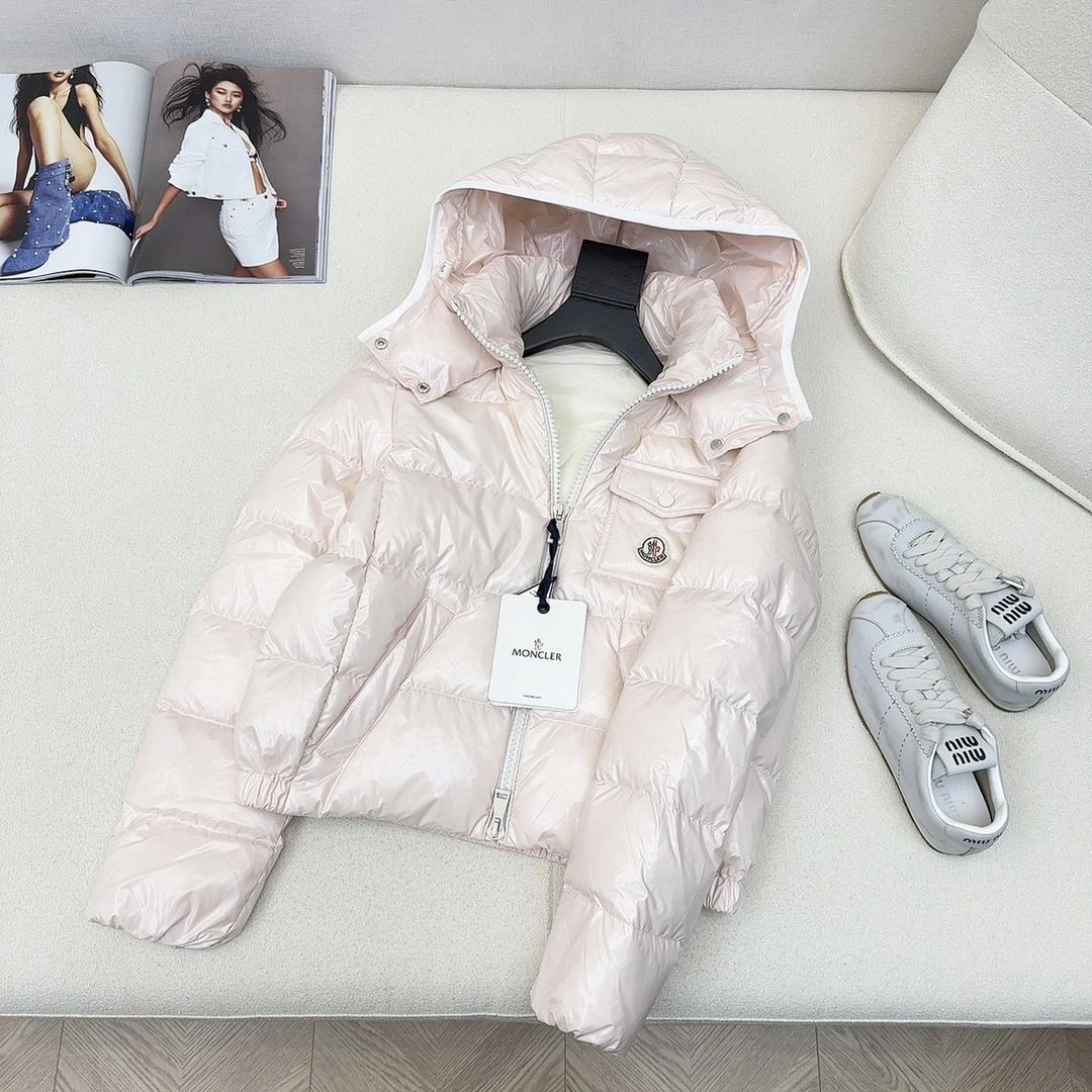 Sleek Moncler Down Jackets 145635
