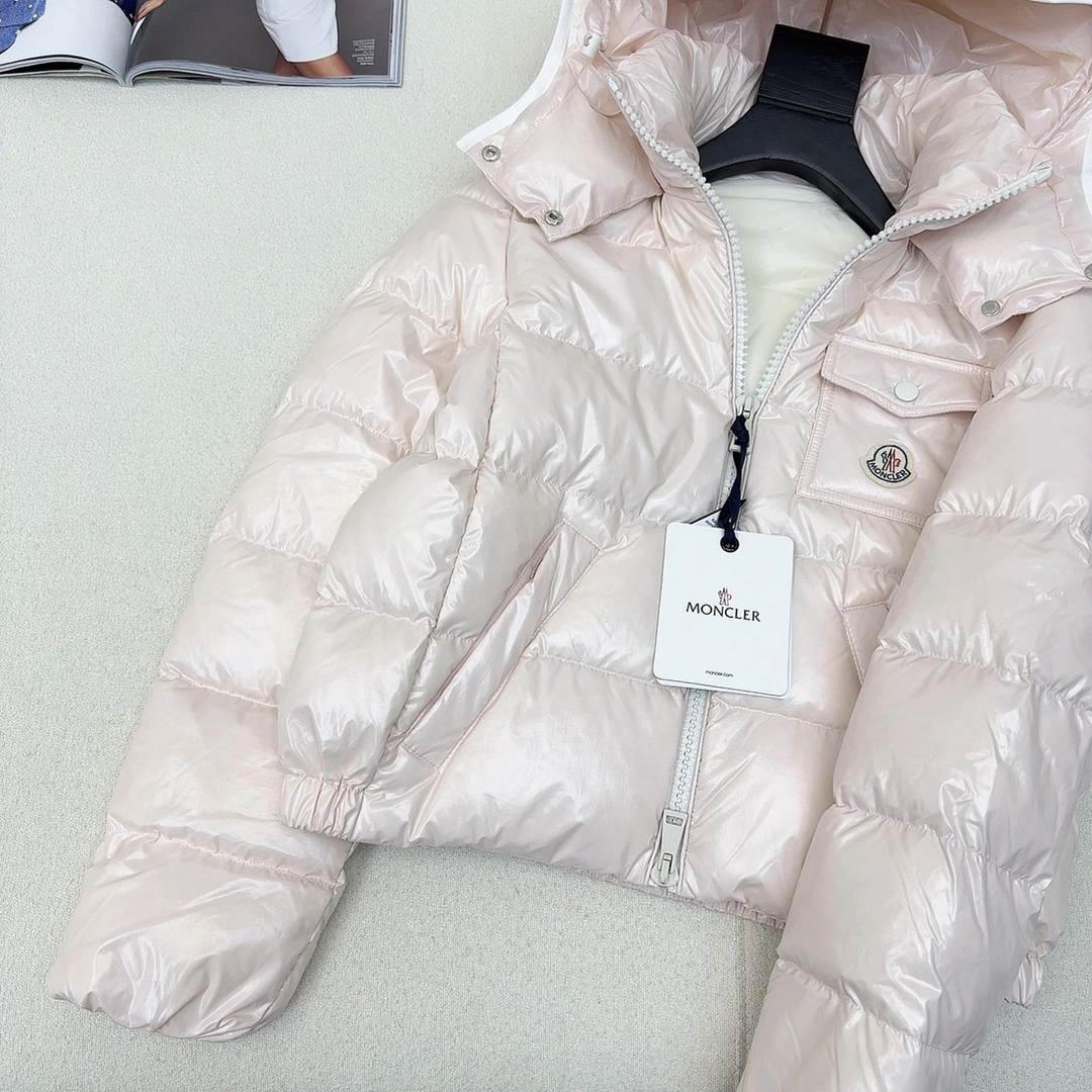 Sleek Moncler Down Jackets 145635