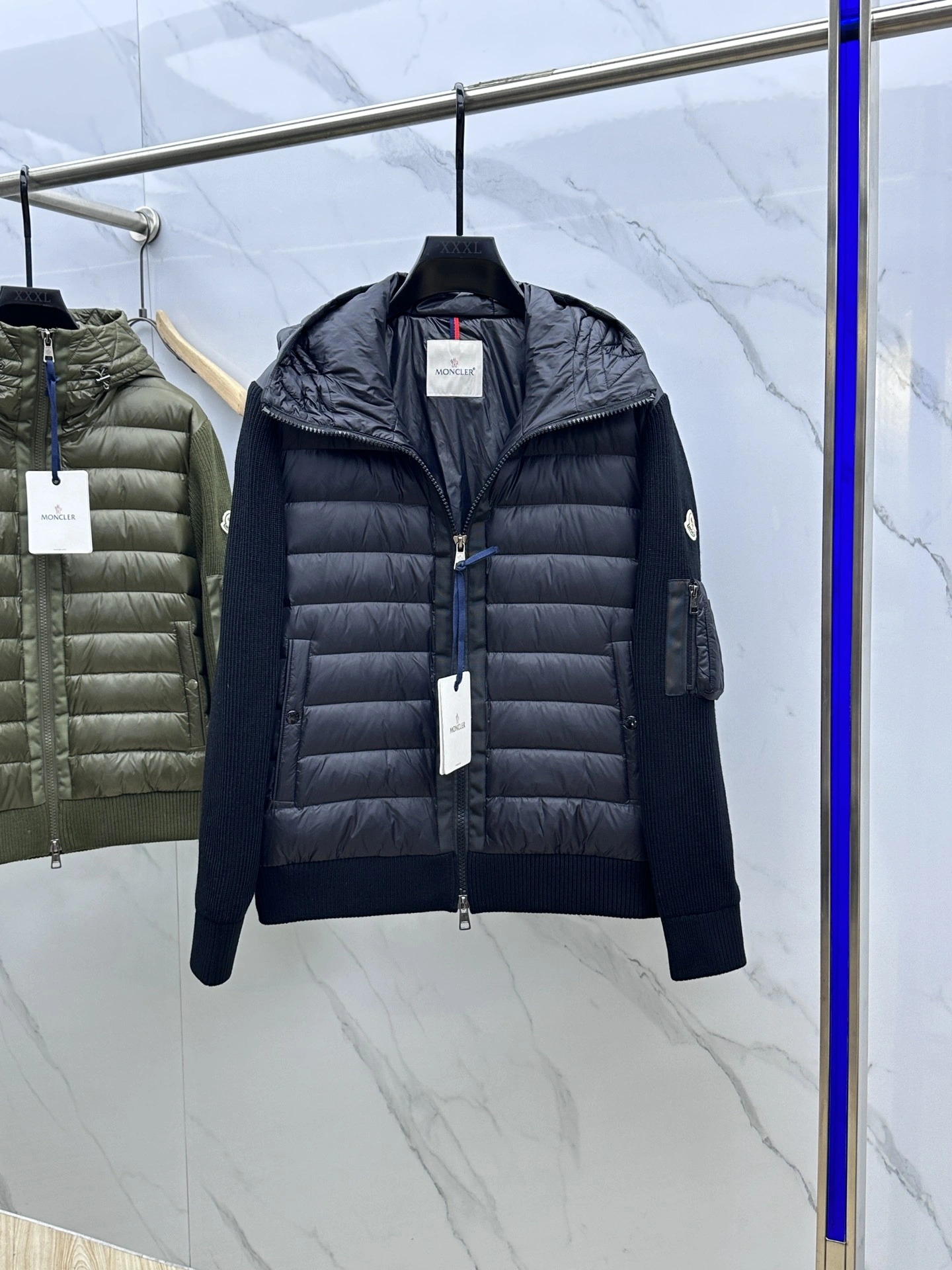 HighQuality Moncler Down Jackets 145636