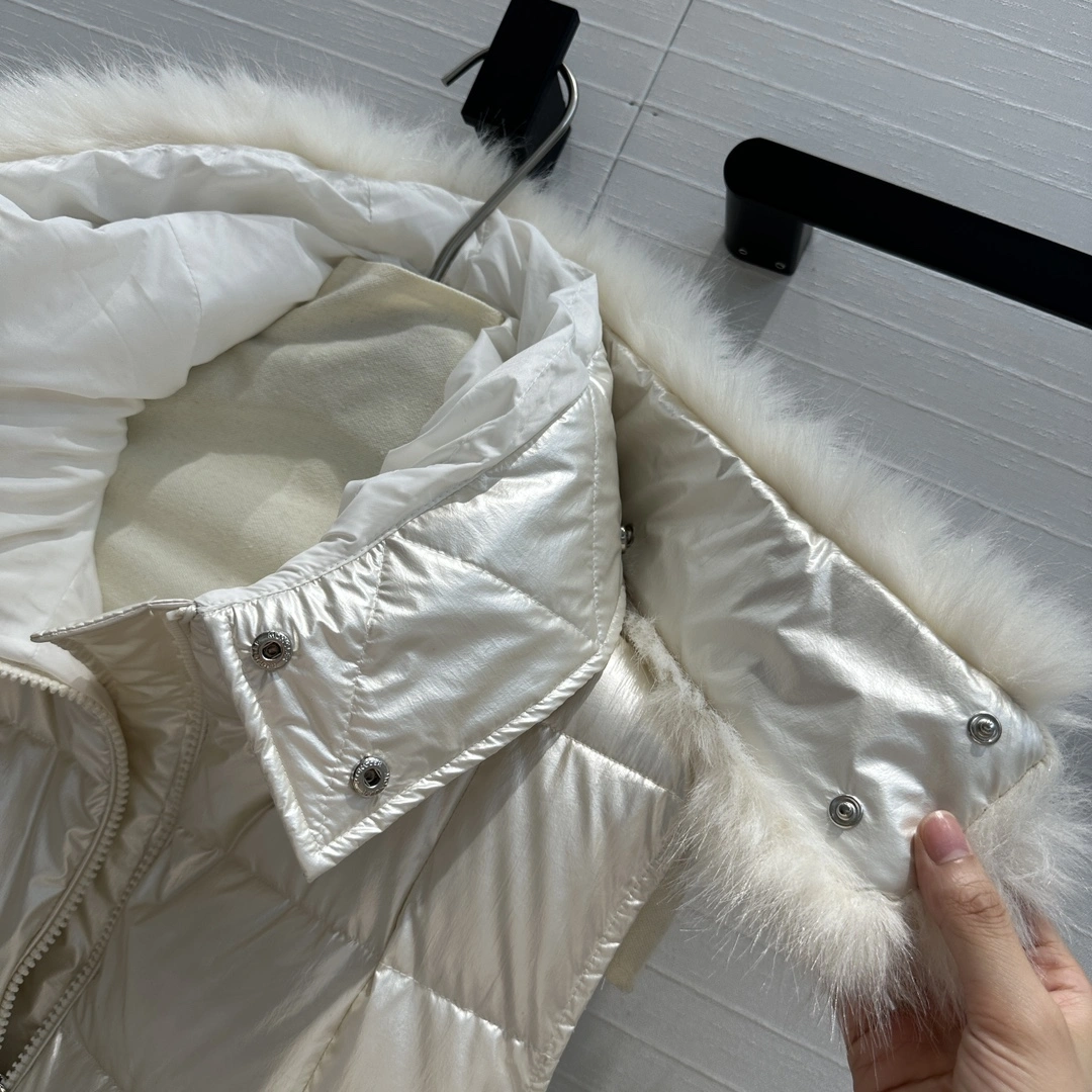 Moncler Down Jackets Attractive 145632