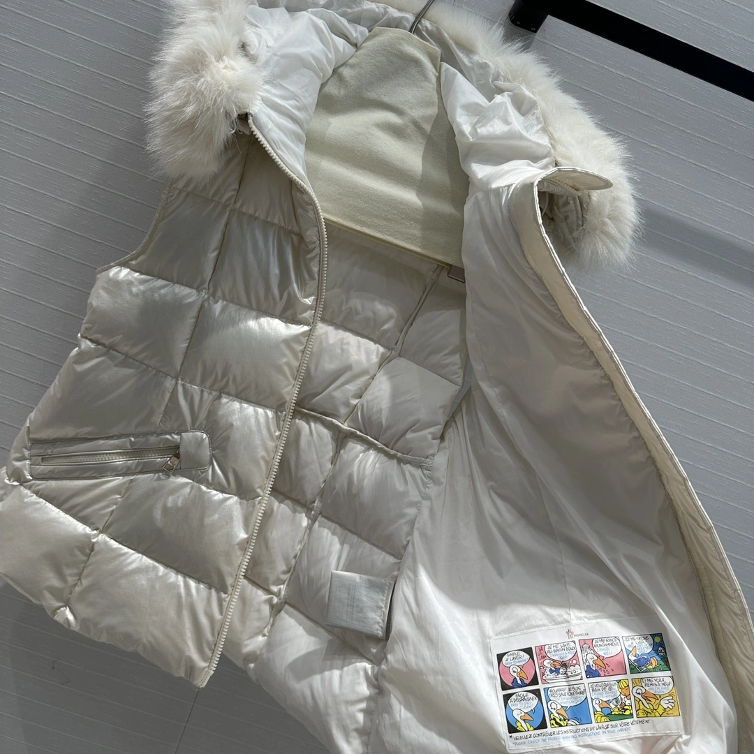 Moncler Down Jackets Attractive 145632
