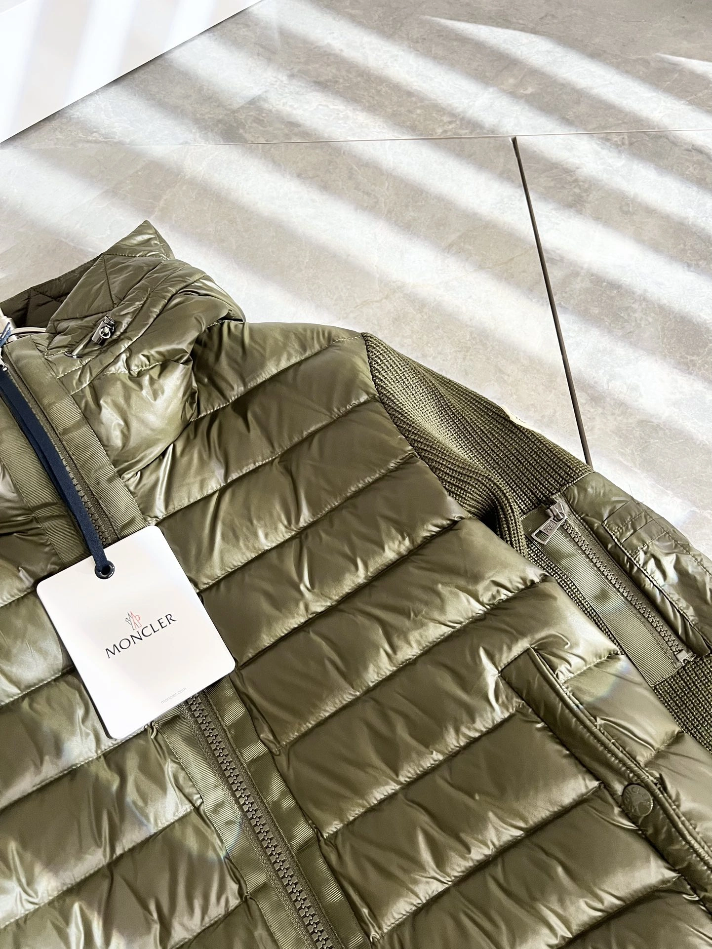 Moncler Down Jackets UrbanStyle 145623