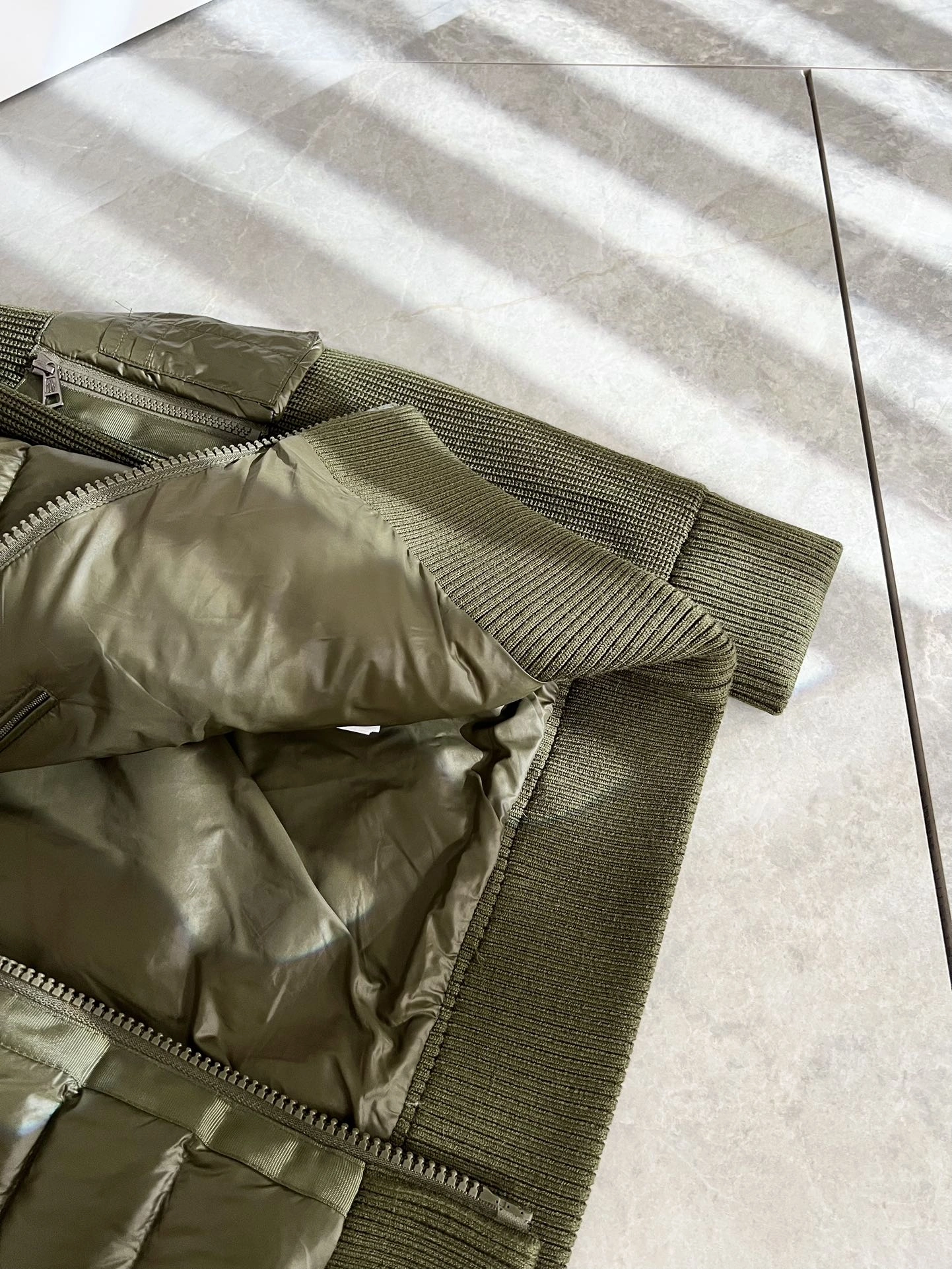 Moncler Down Jackets UrbanStyle 145623