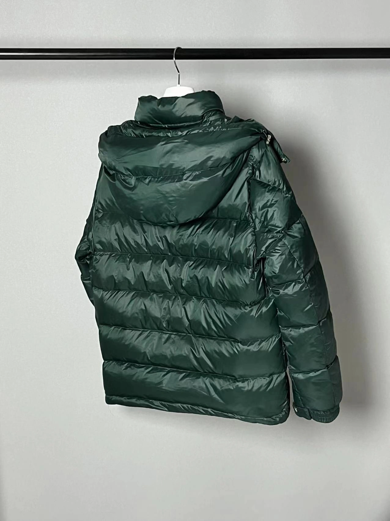 Unisex Moncler Down Jackets 145630